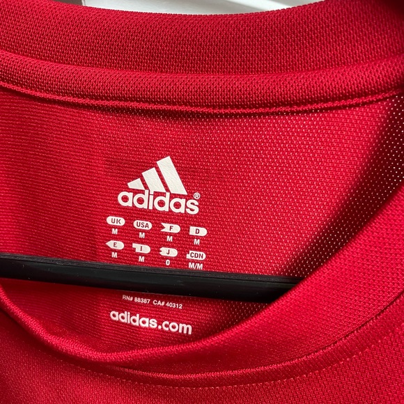 NWOT Adidas men’s short sleeve shirt activewear size medium - Picture 2 of 4